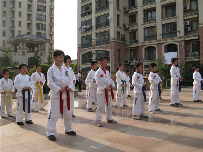 小区内广场